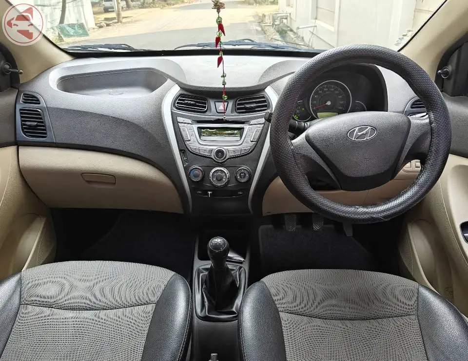 Hyundai Eon Magna+ (2012)