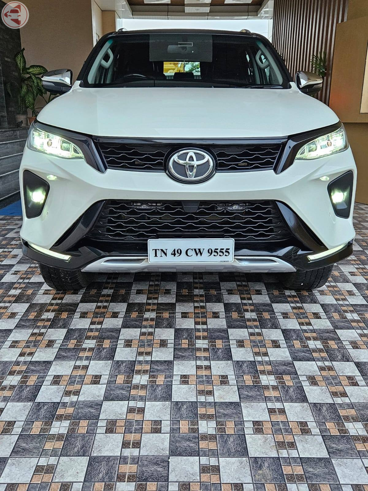 Toyota Fortuner Legender 4×2 Automatic 2021 – Loaded with Features, Single Owner