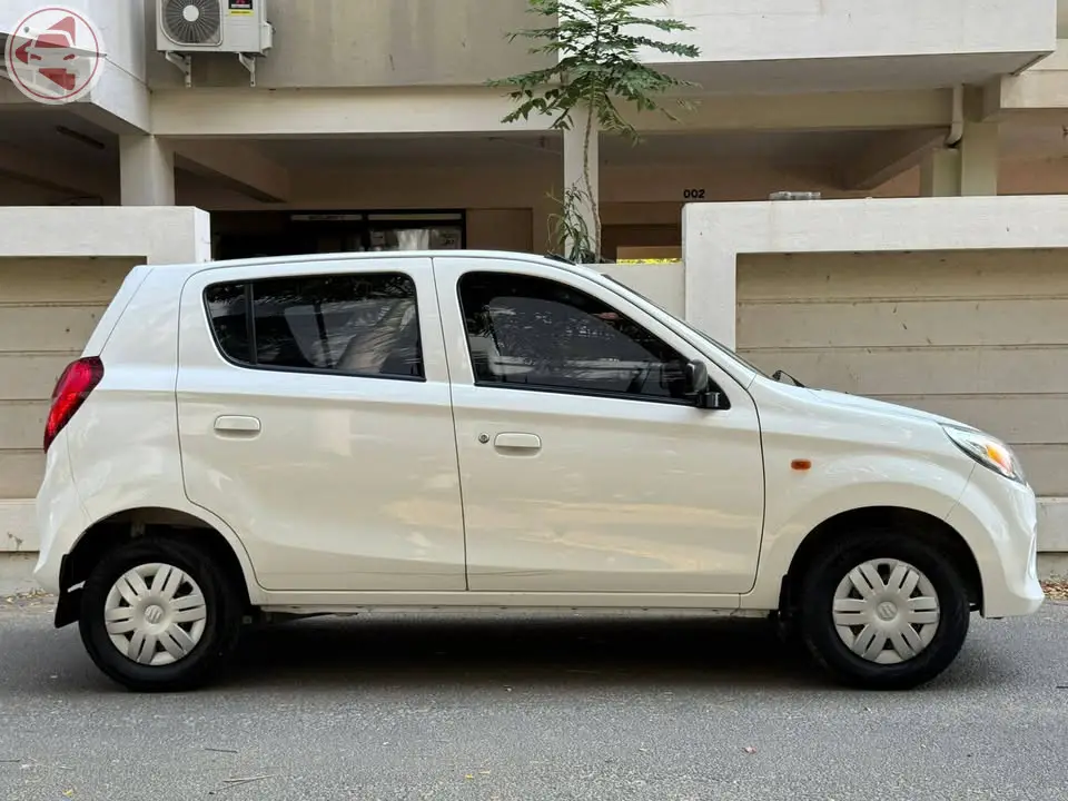 2018 Maruti Alto 800 LXI | Single Owner | 18,000 km | Full Insurance | Company Serviced | ₹3.85L