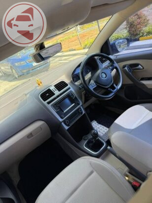 2017 Volkswagen Vento Diesel Highline | Co. Service Record | 1.3L Km | 2nd Owner | ₹5.5 Lakhs 🔥 Coi