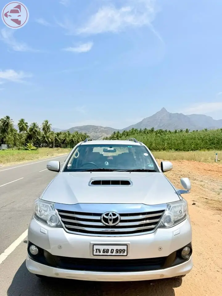 2014 Toyota Fortuner 4×2 Automatic Diesel SUV for Sale in Periyakulam, TN – ₹16 Lakhs | Single Owner