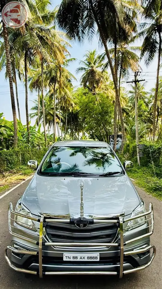 2015 Toyota Innova GX | Second Owner | ₹10.9L | 1.85L KM | Insurance till 2026.