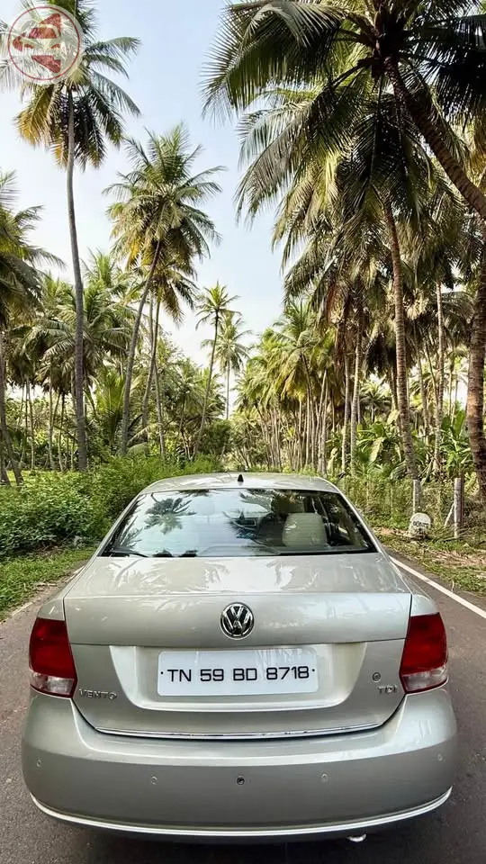 2014 Volkswagen Vento Highline | Top-End Variant | Second Owner | ₹3.95L | 150K KM