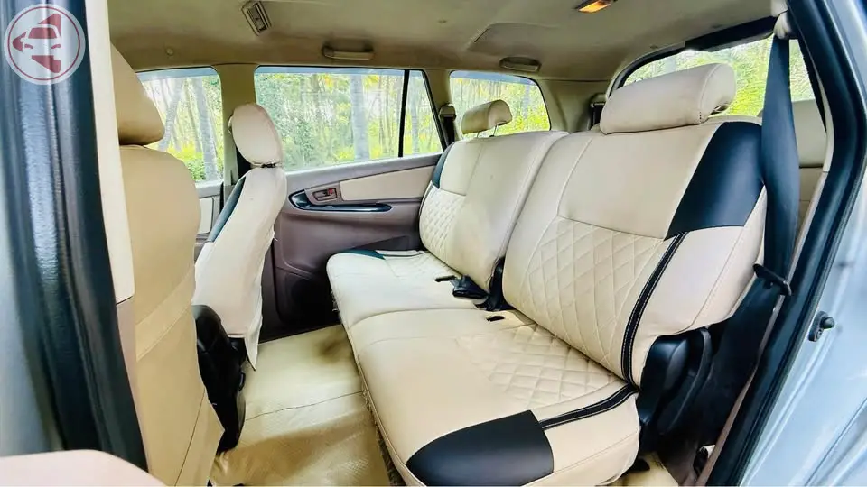 2015 Toyota Innova GX | Second Owner | ₹10.9L | 1.85L KM | Insurance till 2026.