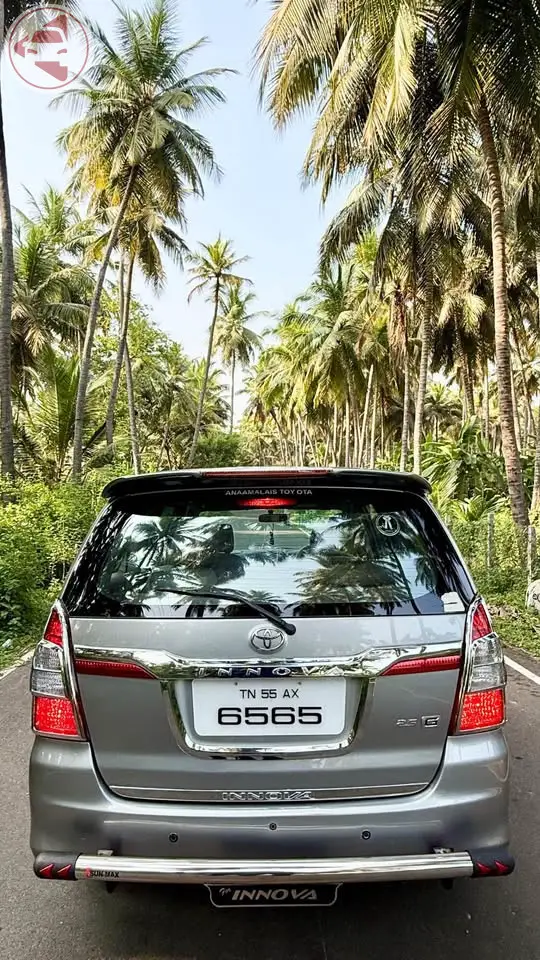 2015 Toyota Innova GX | Second Owner | ₹10.9L | 1.85L KM | Insurance till 2026.