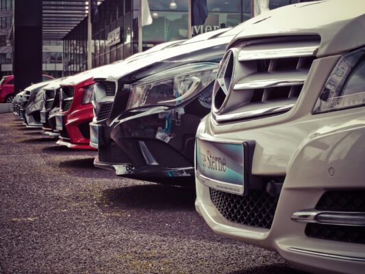 Cash vs. Financing for Used Cars: Which is Better in 2025?